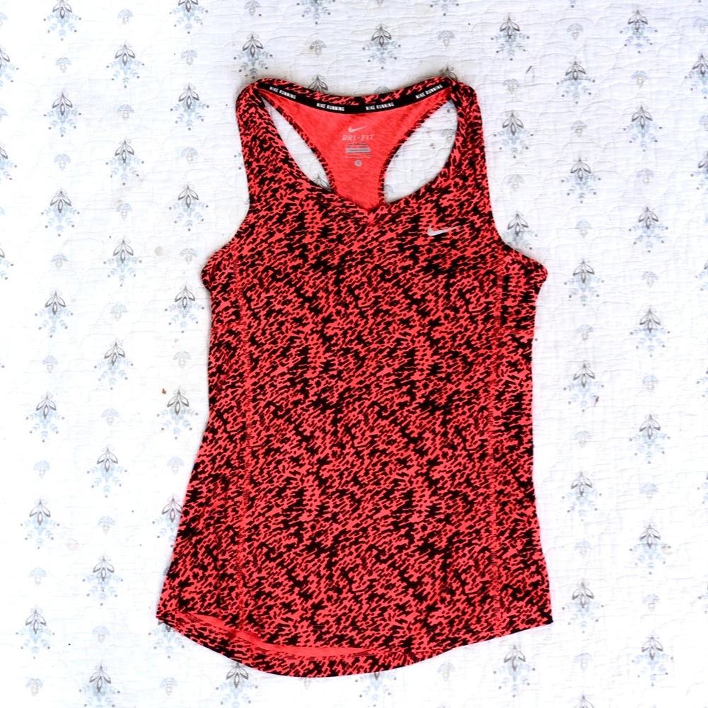 NIKE women’s workout shirt size small